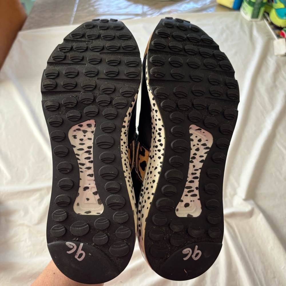 Steve Madden Cliff wedge Animal Print Sneakers SZ 7.5 Worn 1X Indoors - Picture 9 of 16